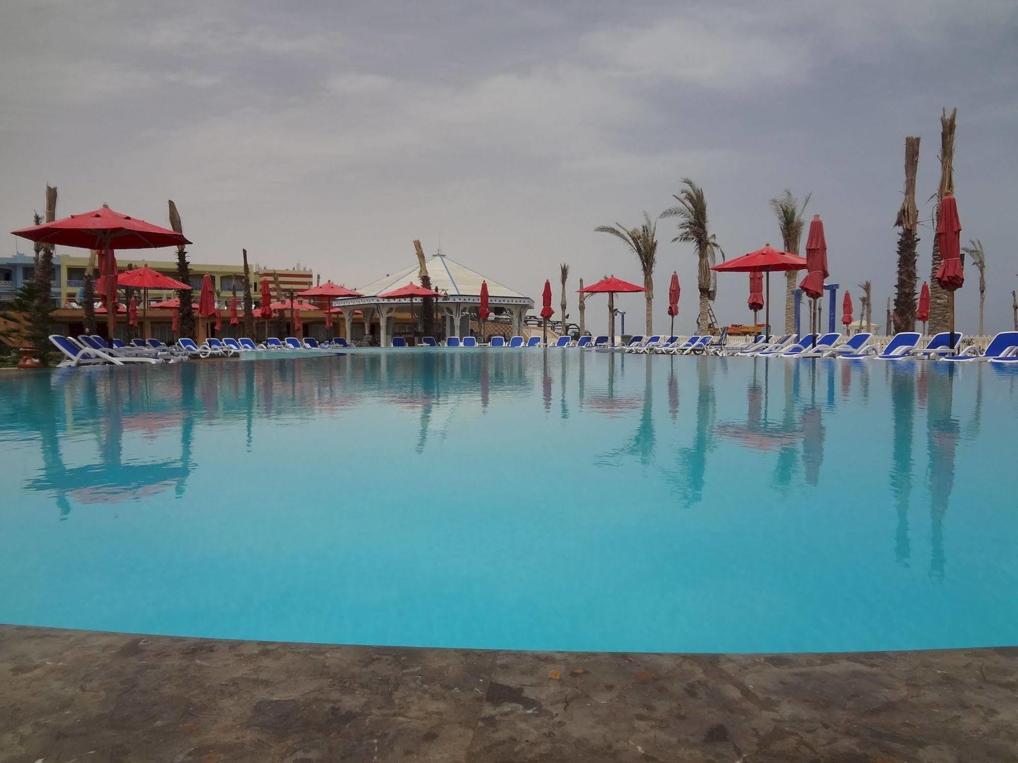 Porto Matrouh Beach Resort Mersa Matruh Exterior foto